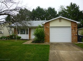 3 Lauren Ln N, Brick, NJ