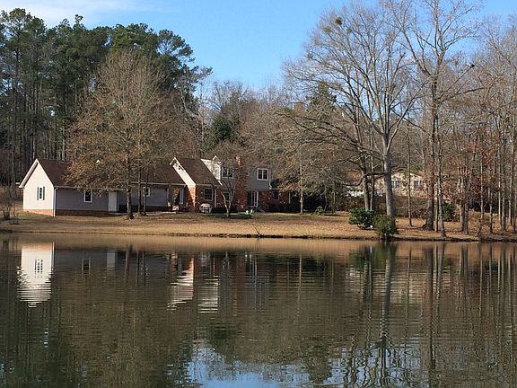 4th image of 4512 Silver Lake Dr
