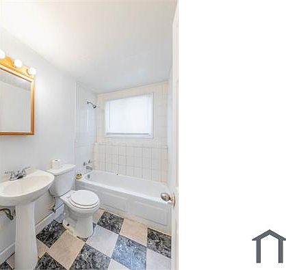 2nd image of 3791 Highland Pl