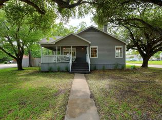 721 Davis St, Taylor, TX 76574