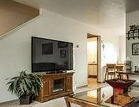416 22nd Ave SW #416 — Photo 5