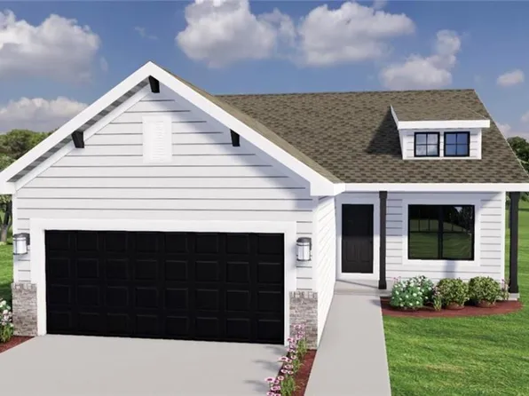 12509 S White Ash Ln, Lake Lotawana, MO 64086