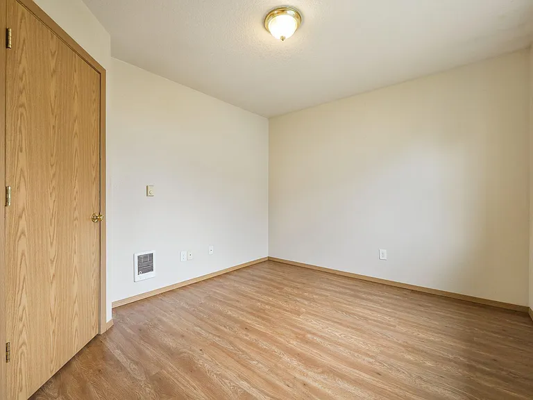 2338 SE 89th Ave — Photo 17