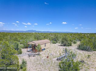 32C N Cattle Dr, Ash Fork, AZ 86320