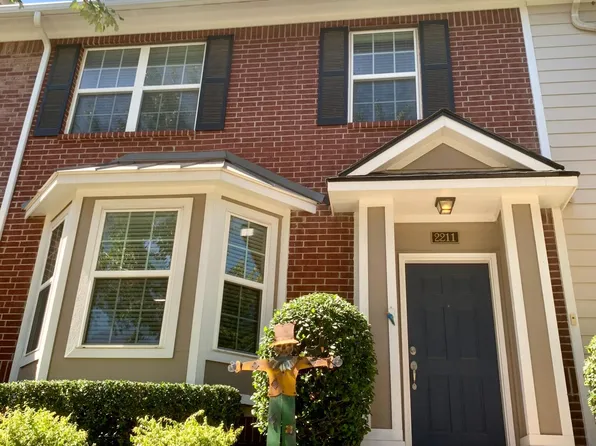 2211 Carlisle St, Bedford, TX 76021