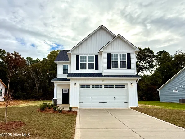 310 Sacksonia Street, Raeford, NC 28376