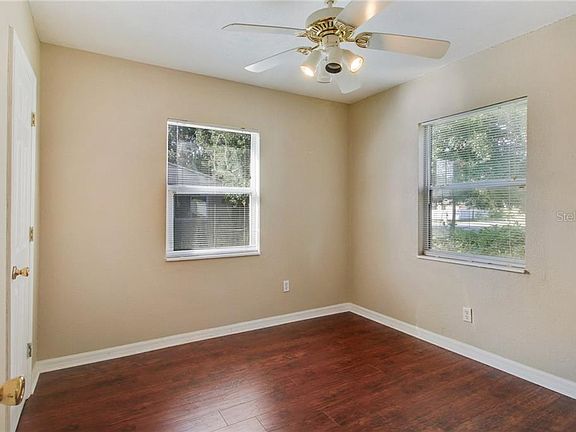 4th image of 2810 W Foster Ave