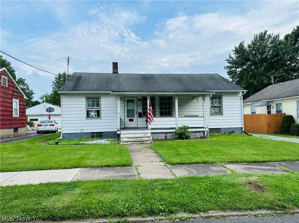 813 Sullivan St, Niles, OH 44446