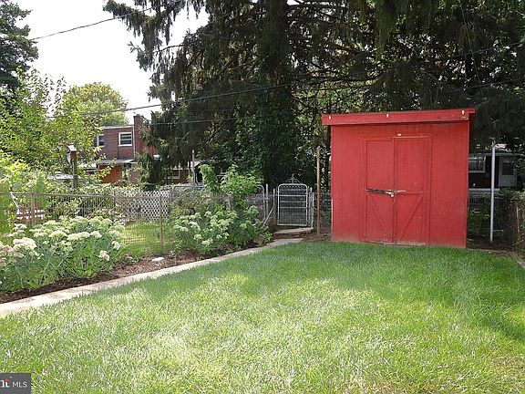 4th image of 46 Prospect St