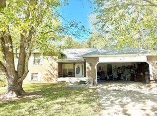 2101 S 20th Avenue, Ozark, MO 65721