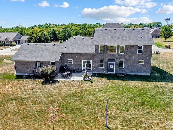 5th image of 669 Hidden Meadows Dr