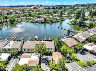 927 Marina Dr, Napa, CA 94559