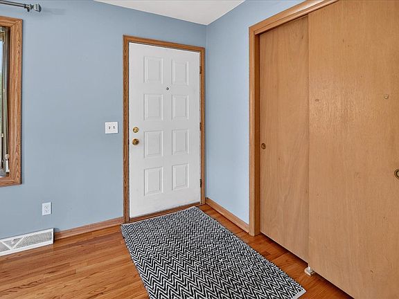 4th image of 4521 Jade Ln