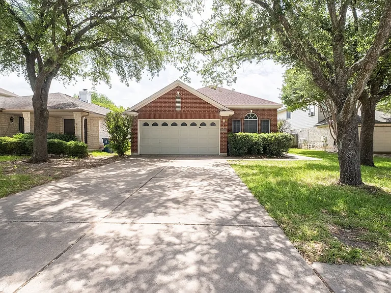 3413 Ruby Red Dr — Photo 17