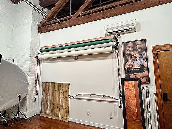 2nd image of 279 E Stuart Ave #279