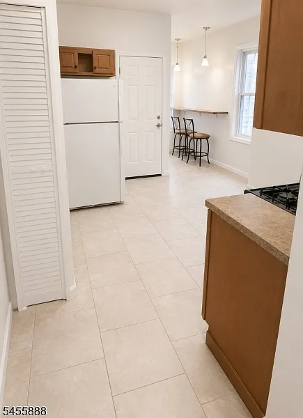 3 bed, 2.0 bath, $2,400 — Photo 4