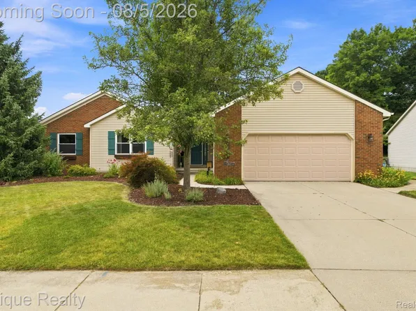 25 Melvin J Ct, Oxford, MI 48371