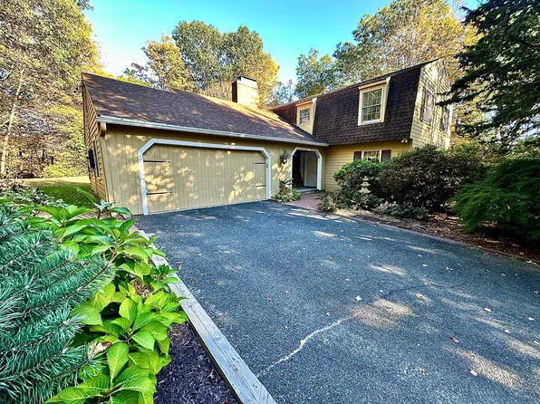 40 Quanopaug Trail, Woodbury, CT 06798