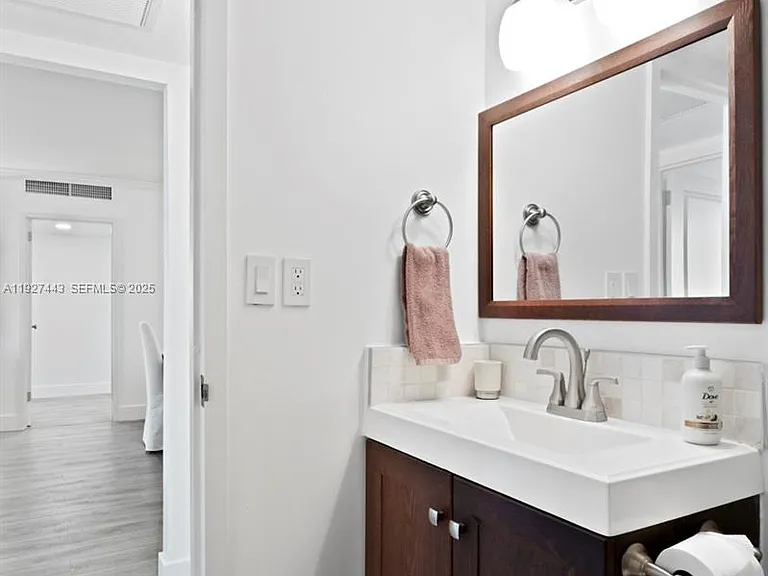 3140 S Ocean Dr #511 — Photo 26