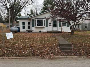 616 9th St, Covington, IN 47932