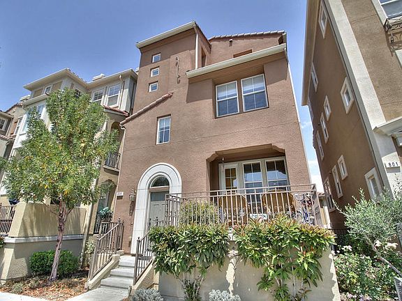 3rd image of 805 Adeline Ave