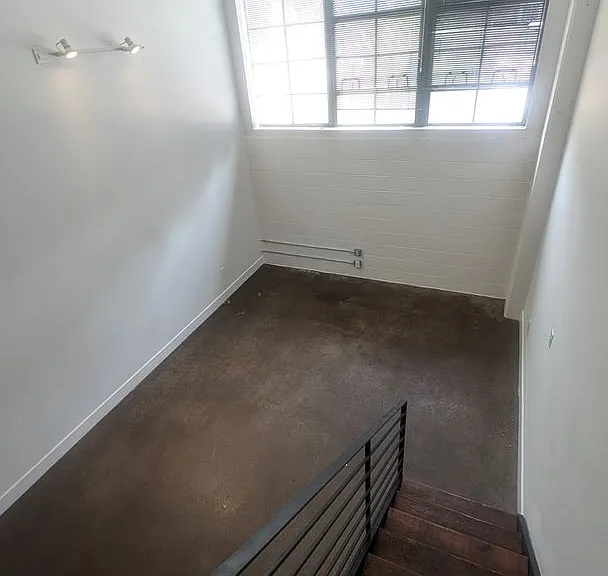 435 Tyler St — Photo 26