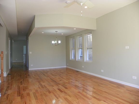 5th image of 6241 S Komensky Ave