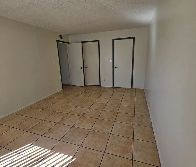 4416 N 35th Ave #2X2C — Photo 14