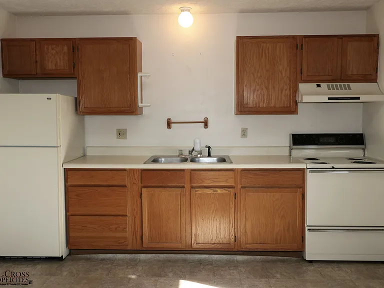 2858 University Ave — Photo 4