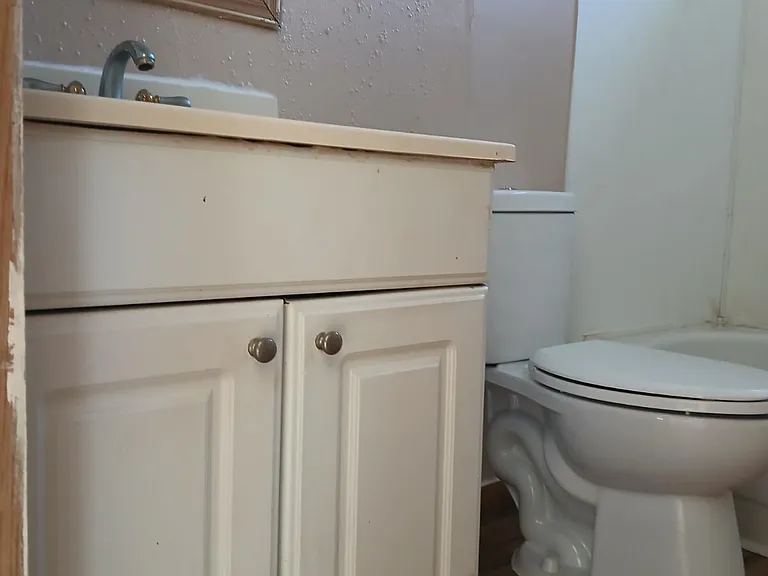 1720 NW 38th Ave #118 — Photo 17