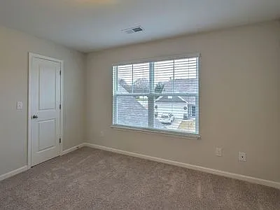 515 Daisy Hill Ln — Photo 14