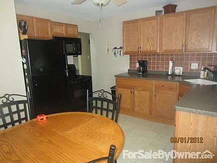 3rd image of 12826 Grannis Rd