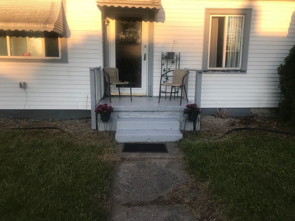1st image of 3100 Walters Dr