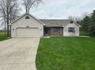 1249 Oakdale Cir E, Freeland, MI 48623