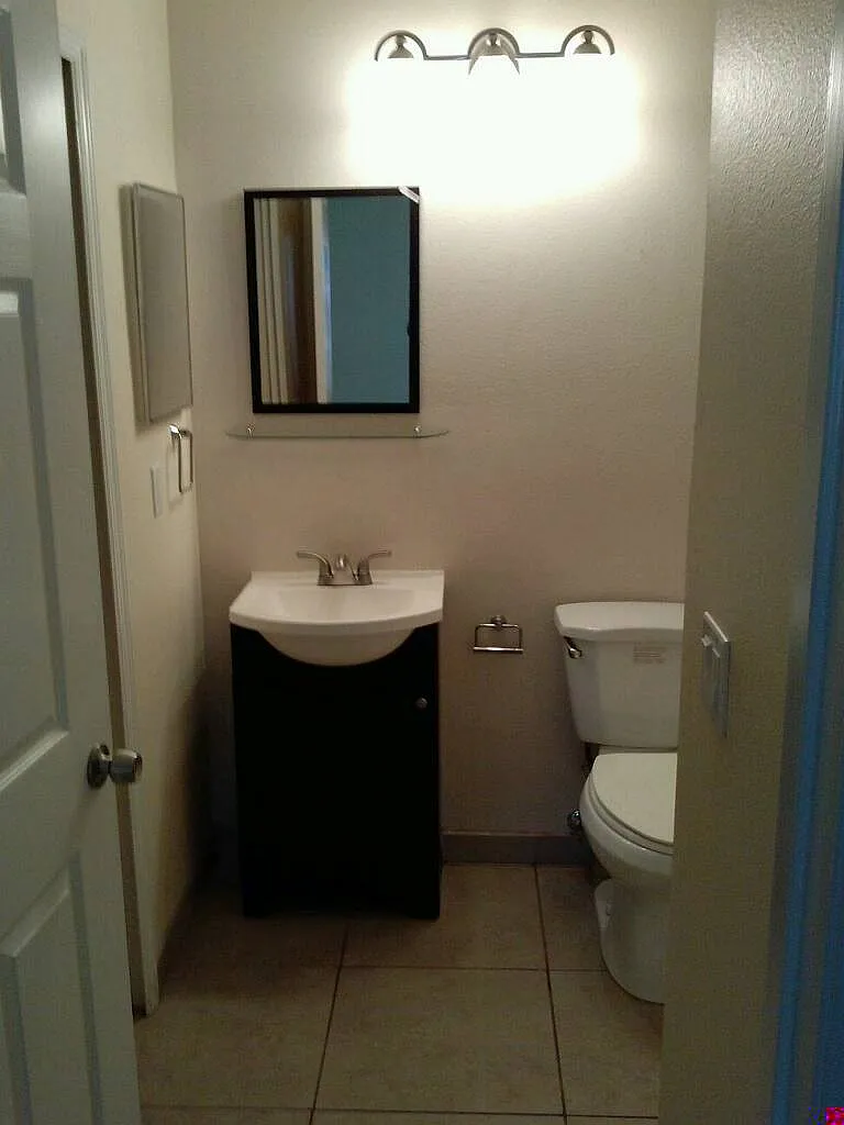 2 bed, 996 sqft, $1,700 — Photo 4