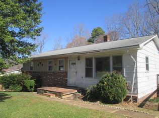 50 Robin Rd, Martinsville, VA 24112