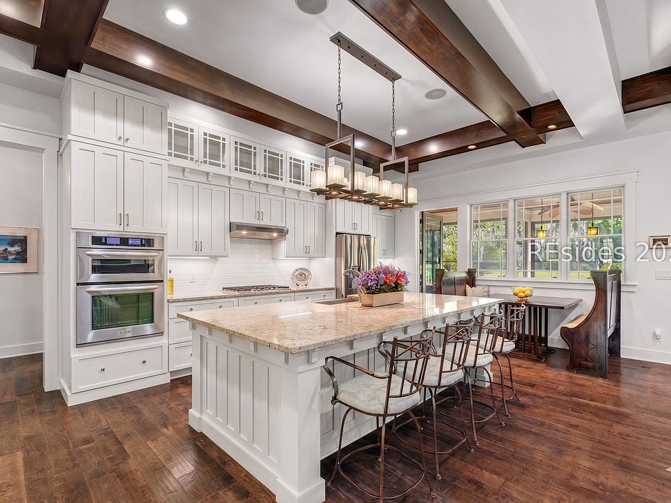1st image of 7 Normandy Cir