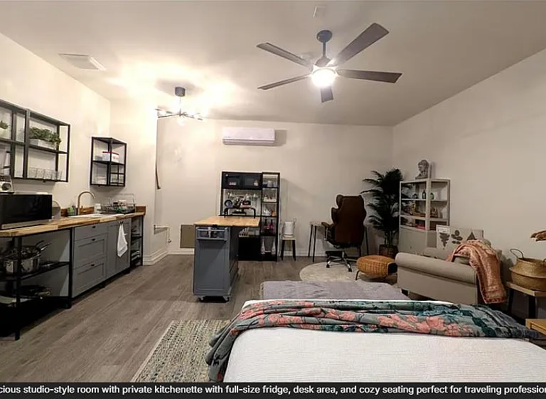 380 S Verdad Ln — Photo 2