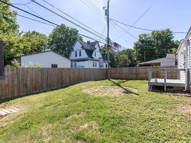 3767 Glenmeade Rd — Photo 27