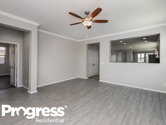 4th image of 906 E Doral Ct