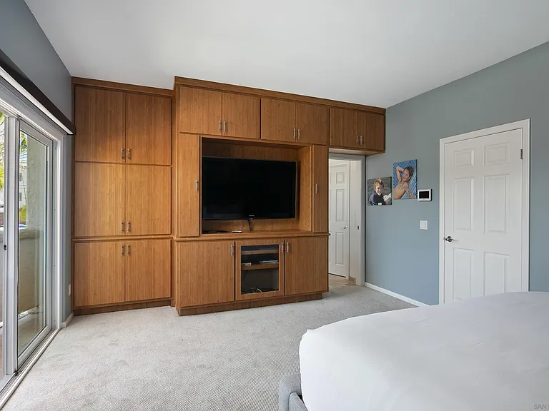 3701 Riviera Dr #11 — Photo 18