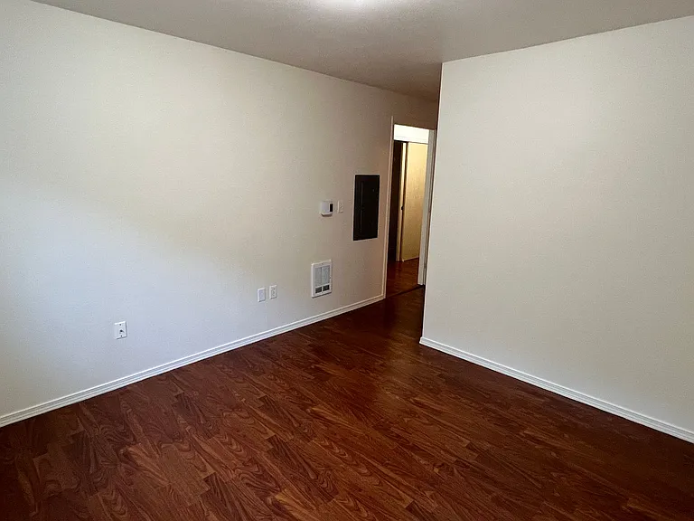 Pickering Place Apartments — Photo 28