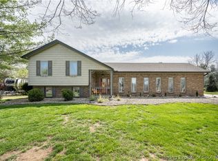 8512 Falcon Road, Charlestown, IN 47111