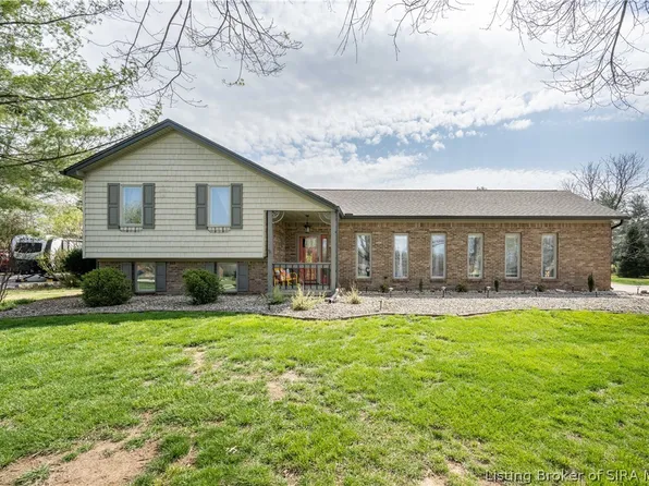 8512 Falcon Road, Charlestown, IN 47111