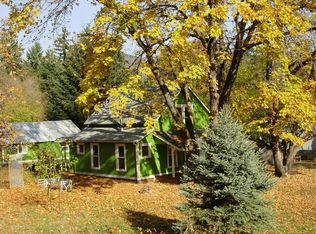 1202 Orchard Ln, Underwood, WA 98651