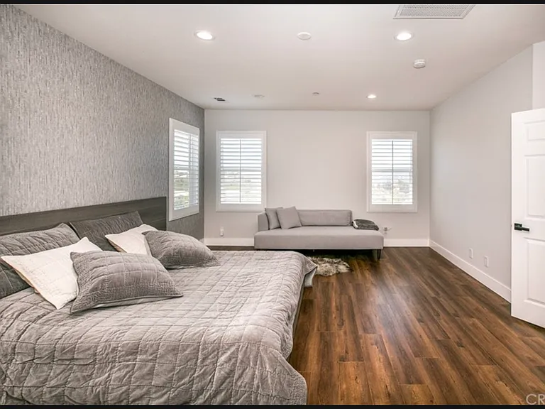 20540 Suzie Ln — Photo 30
