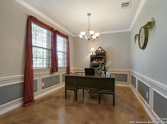 3rd image of 505 Chapel Bnd