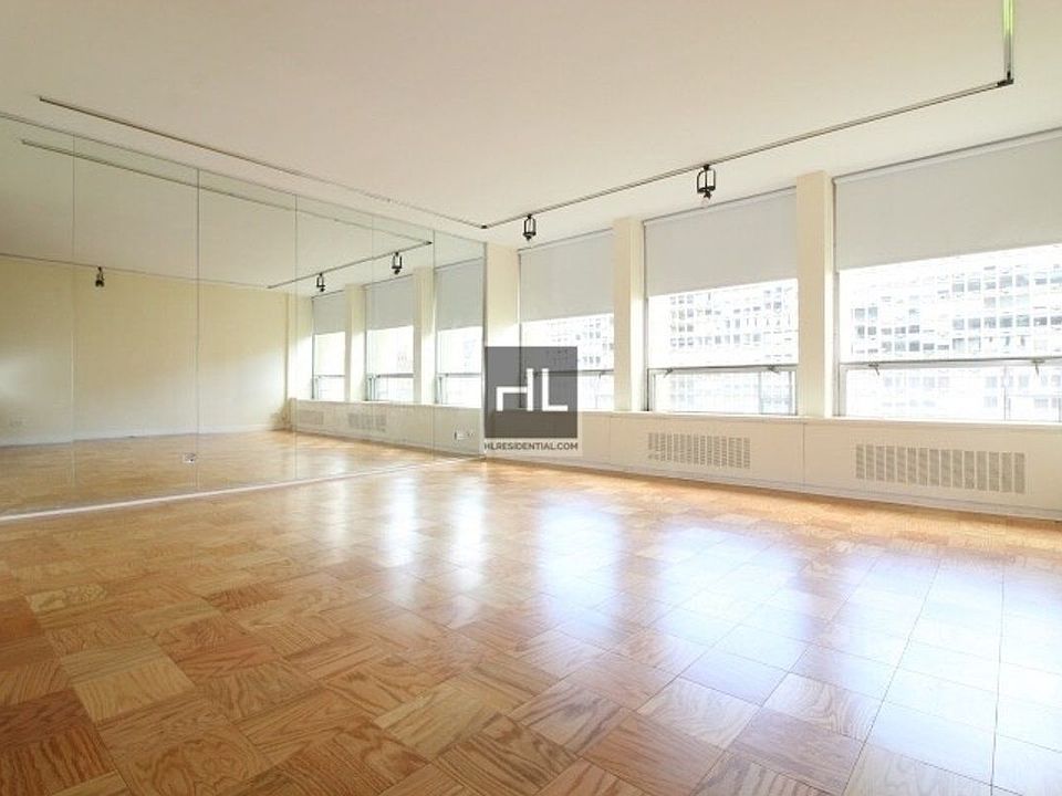 1st image of 300 E 33rd St APT 11B