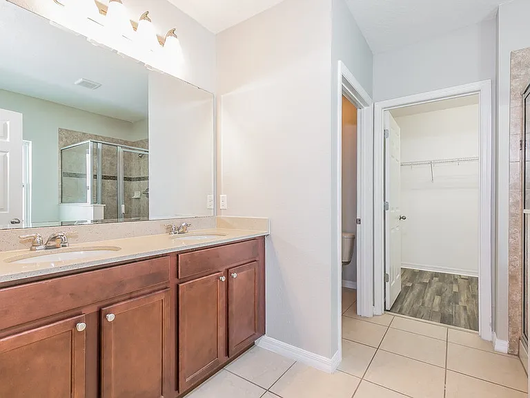 3722 Brambly Ave — Photo 11