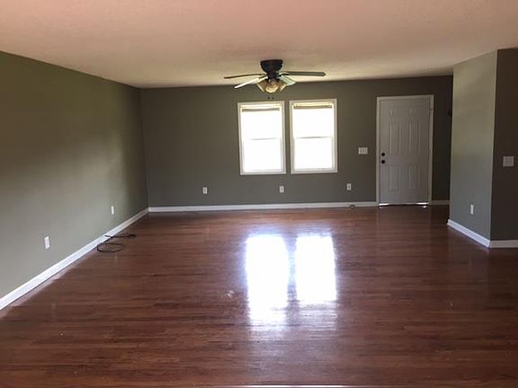 4th image of 80 Deer Cir